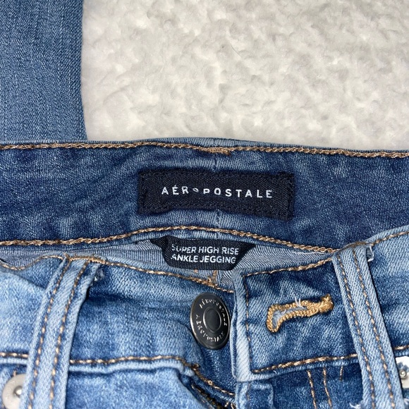 AERO Blue Ripped Jeans - Picture 5 of 5